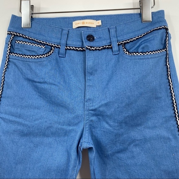 Tory Burch || Jodie Jeans in Rinse Wash Ric Rac Knit Trim 25 - Picture 2 of 10